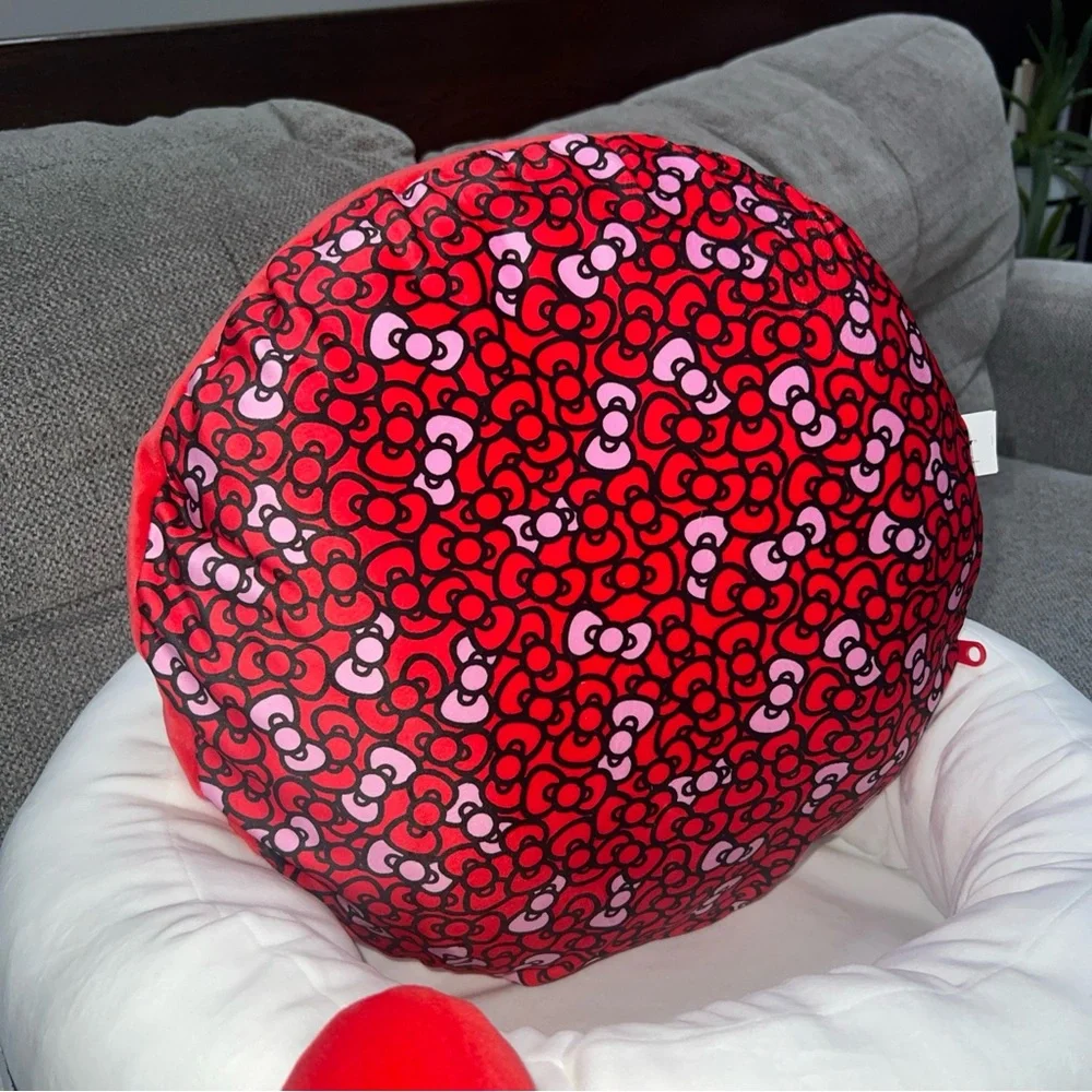 New Plush Hello Kitty Pet bed and Ceramic Pet Bowl Bundle